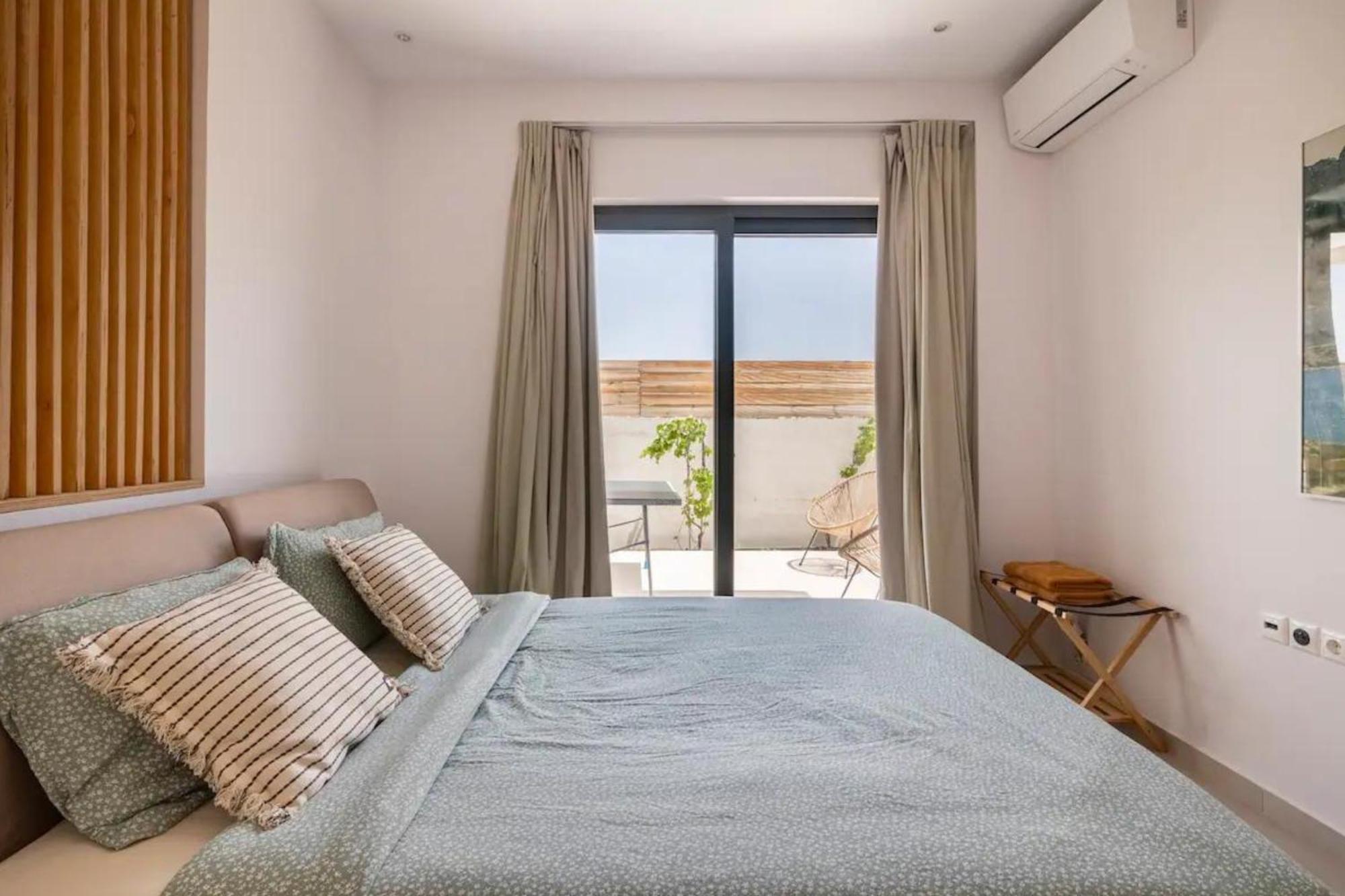 Villa Kala Loutraki - Private Pool & Sauna I Beach Екстериор снимка