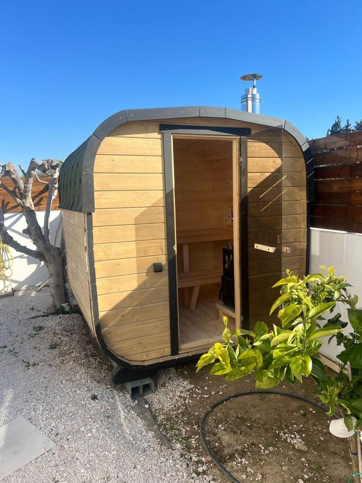 Villa Kala Loutraki - Private Pool & Sauna I Beach Екстериор снимка